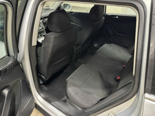 Серый Фольксваген Пассат Вариант, объемом двигателя 2 л и пробегом 267 тыс. км за 3229 $, фото 8 на Automoto.ua