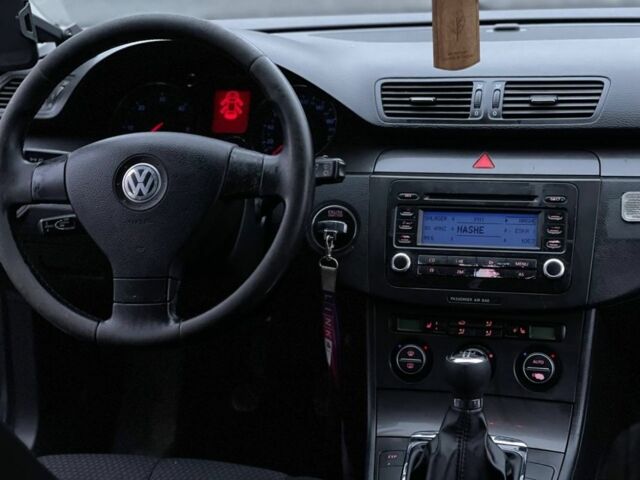 Серый Фольксваген Пассат Вариант, объемом двигателя 1.9 л и пробегом 327 тыс. км за 2250 $, фото 10 на Automoto.ua