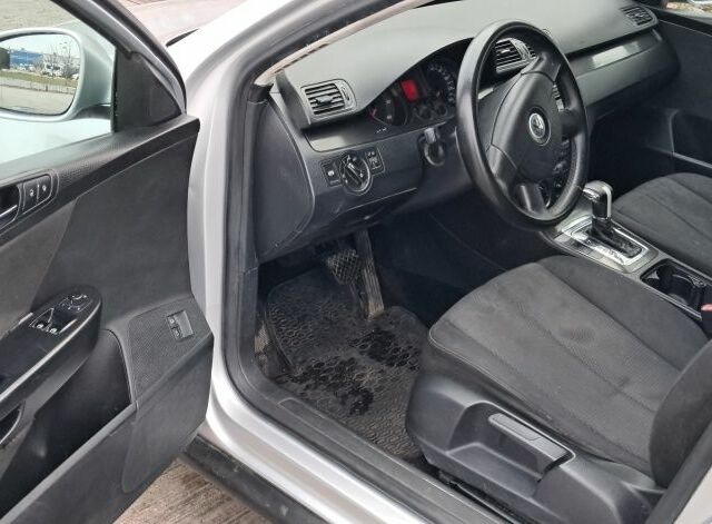 Серый Фольксваген Пассат Вариант, объемом двигателя 2 л и пробегом 355 тыс. км за 5200 $, фото 7 на Automoto.ua