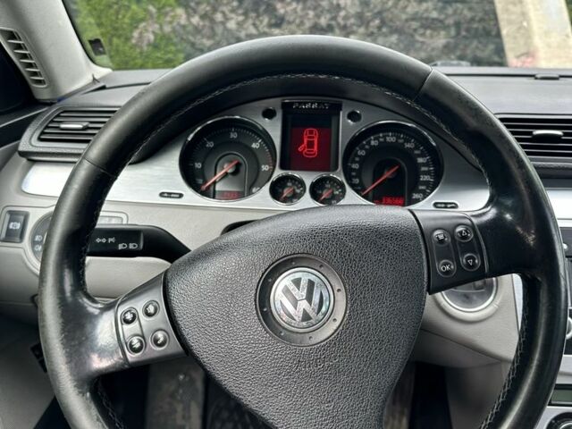 Фольксваген Пассат Варіант 2006 у Борисполе на Automoto.ua Сірий Фольксваген Пассат Варіант, об'ємом двигуна 2 л та пробігом 330 тис. км за 5150 $, фото 6 на Automoto.ua