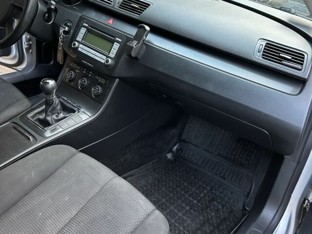 Серый Фольксваген Пассат Вариант, объемом двигателя 1.9 л и пробегом 500 тыс. км за 3200 $, фото 6 на Automoto.ua