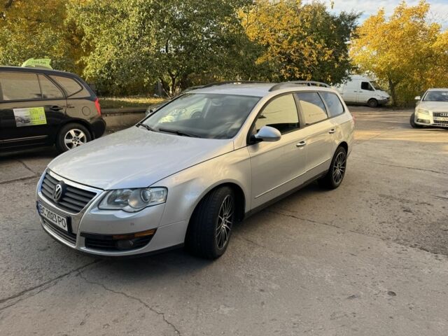 Серый Фольксваген Пассат Вариант, объемом двигателя 2 л и пробегом 257 тыс. км за 4950 $, фото 1 на Automoto.ua