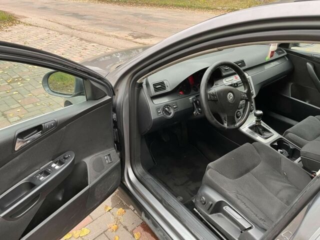 Фольксваген Пассат Вариант 2006 в Коростене на Automoto.ua Серый Фольксваген Пассат Вариант, объемом двигателя 2 л и пробегом 423 тыс. км за 4200 $, фото 11 на Automoto.ua