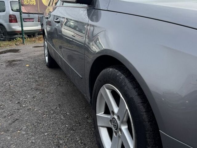 Сірий Фольксваген Пассат Варіант, об'ємом двигуна 1.6 л та пробігом 231 тис. км за 6699 $, фото 18 на Automoto.ua