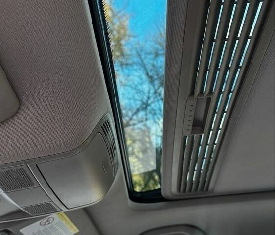 Сірий Фольксваген Пассат Варіант, об'ємом двигуна 2 л та пробігом 318 тис. км за 2550 $, фото 19 на Automoto.ua