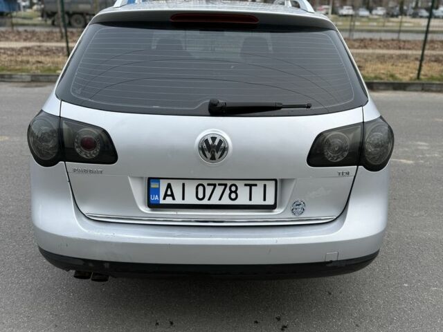 Сірий Фольксваген Пассат Варіант, об'ємом двигуна 2 л та пробігом 380 тис. км за 4350 $, фото 5 на Automoto.ua