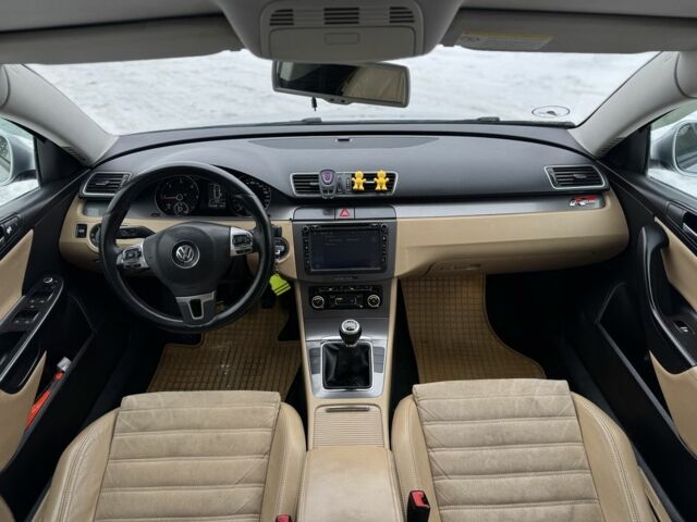 Сірий Фольксваген Пассат Варіант, об'ємом двигуна 2 л та пробігом 330 тис. км за 5500 $, фото 10 на Automoto.ua