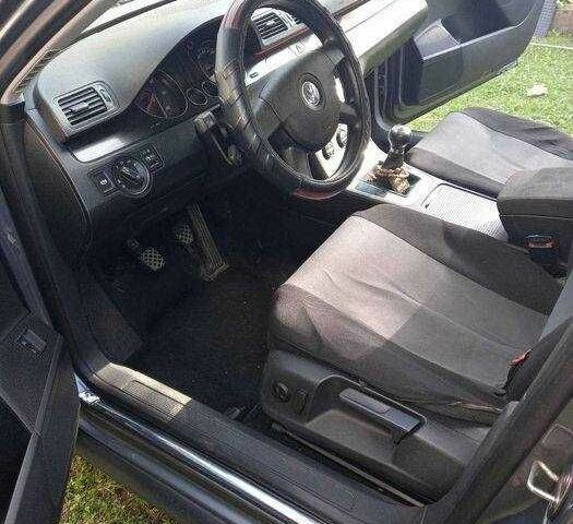 Сірий Фольксваген Пассат Варіант, об'ємом двигуна 2 л та пробігом 250 тис. км за 6500 $, фото 3 на Automoto.ua