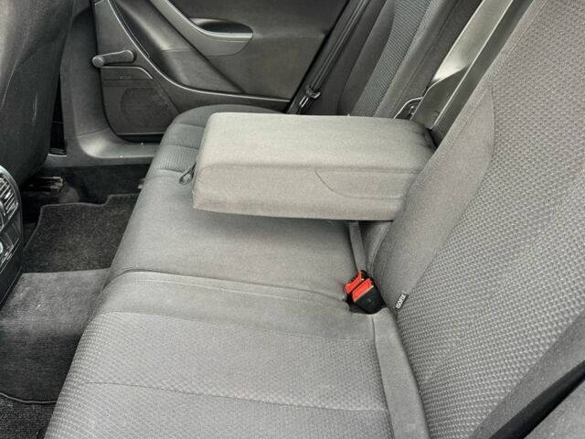 Сірий Фольксваген Пассат Варіант, об'ємом двигуна 1.6 л та пробігом 231 тис. км за 6699 $, фото 12 на Automoto.ua