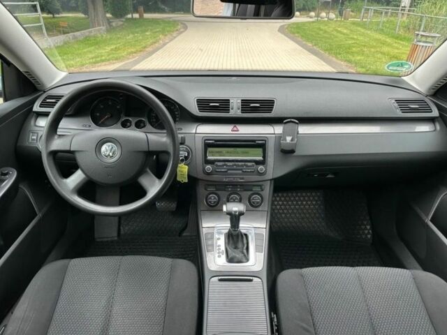 Сірий Фольксваген Пассат Варіант, об'ємом двигуна 1.9 л та пробігом 225 тис. км за 1750 $, фото 6 на Automoto.ua