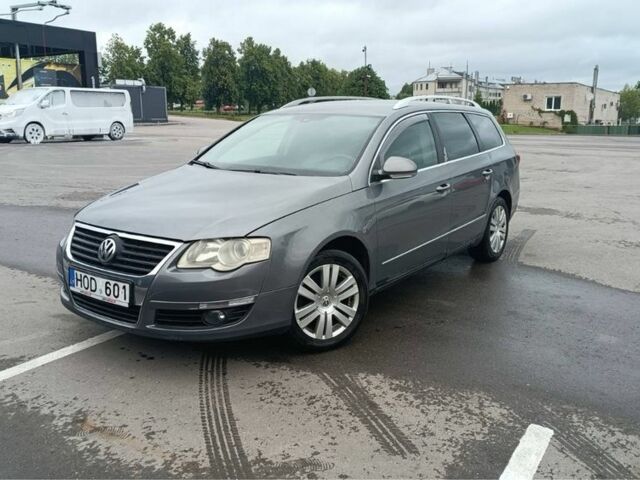 Серый Фольксваген Пассат Вариант, объемом двигателя 2 л и пробегом 320 тыс. км за 2200 $, фото 3 на Automoto.ua