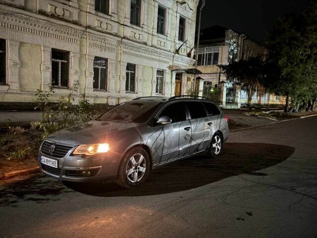 Сірий Фольксваген Пассат Варіант, об'ємом двигуна 2 л та пробігом 350 тис. км за 6000 $, фото 3 на Automoto.ua