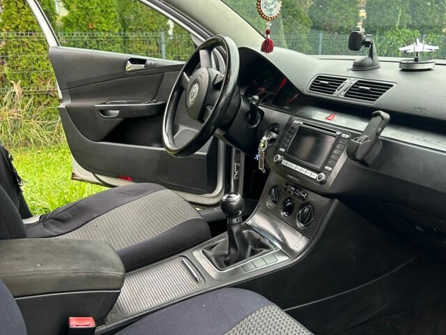 Серый Фольксваген Пассат Вариант, объемом двигателя 2 л и пробегом 350 тыс. км за 5500 $, фото 3 на Automoto.ua