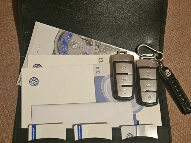 Сірий Фольксваген Пассат Варіант, об'ємом двигуна 1.6 л та пробігом 308 тис. км за 7000 $, фото 6 на Automoto.ua