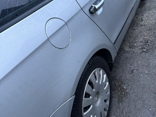 Сірий Фольксваген Пассат Варіант, об'ємом двигуна 2 л та пробігом 300 тис. км за 2950 $, фото 15 на Automoto.ua