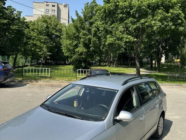 Серый Фольксваген Пассат Вариант, объемом двигателя 2 л и пробегом 226 тыс. км за 5000 $, фото 3 на Automoto.ua