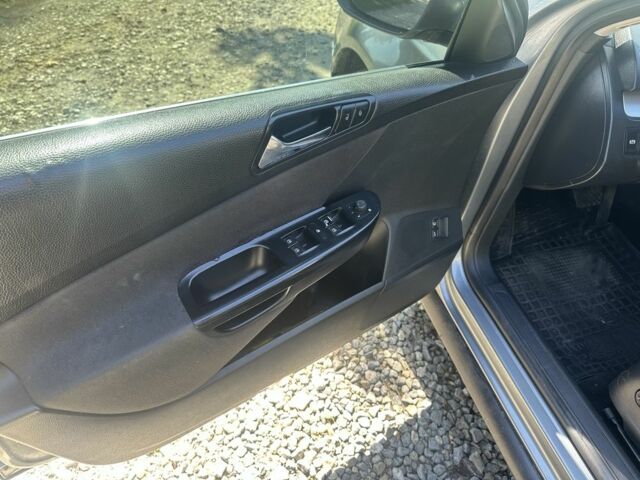 Сірий Фольксваген Пассат Варіант, об'ємом двигуна 2 л та пробігом 449 тис. км за 5300 $, фото 13 на Automoto.ua