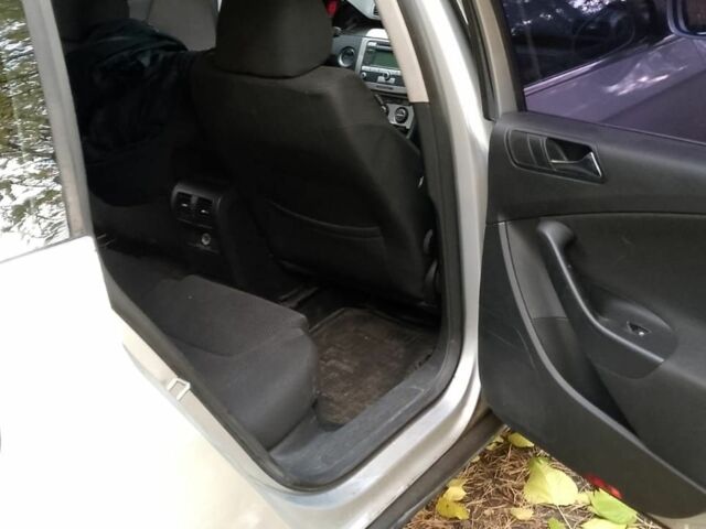 Серый Фольксваген Пассат Вариант, объемом двигателя 2 л и пробегом 333 тыс. км за 2500 $, фото 5 на Automoto.ua