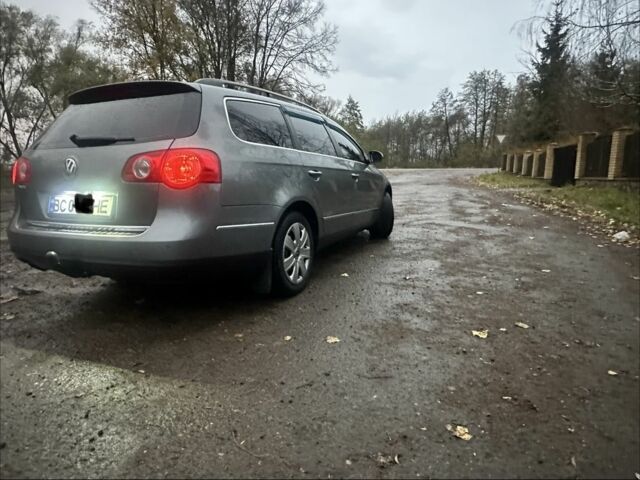 Сірий Фольксваген Пассат Варіант, об'ємом двигуна 2 л та пробігом 449 тис. км за 5300 $, фото 3 на Automoto.ua