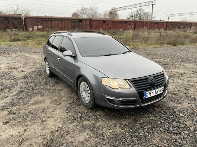 Сірий Фольксваген Пассат Варіант, об'ємом двигуна 2 л та пробігом 300 тис. км за 1650 $, фото 2 на Automoto.ua