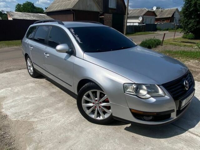 Сірий Фольксваген Пассат Варіант, об'ємом двигуна 1.6 л та пробігом 218 тис. км за 4700 $, фото 1 на Automoto.ua