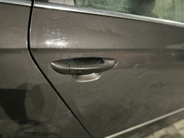 Серый Фольксваген Пассат Вариант, объемом двигателя 1.9 л и пробегом 300 тыс. км за 2950 $, фото 12 на Automoto.ua