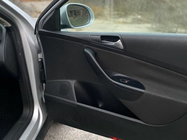 Фольксваген Пассат Варіант 2007 у Хороле на Automoto.ua Сірий Фольксваген Пассат Варіант, об'ємом двигуна 2 л та пробігом 257 тис. км за 3300 $, фото 18 на Automoto.ua