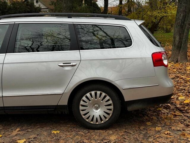 Сірий Фольксваген Пассат Варіант, об'ємом двигуна 1.8 л та пробігом 249 тис. км за 5990 $, фото 9 на Automoto.ua