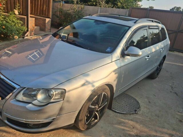 Сірий Фольксваген Пассат Варіант, об'ємом двигуна 2 л та пробігом 240 тис. км за 5400 $, фото 3 на Automoto.ua