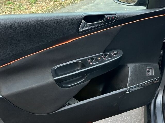 Серый Фольксваген Пассат Вариант, объемом двигателя 2 л и пробегом 326 тыс. км за 7300 $, фото 8 на Automoto.ua