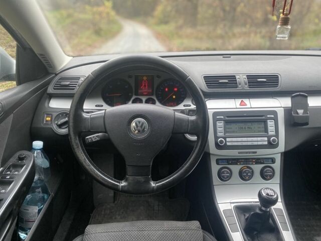 Серый Фольксваген Пассат Вариант, объемом двигателя 2 л и пробегом 299 тыс. км за 2950 $, фото 11 на Automoto.ua