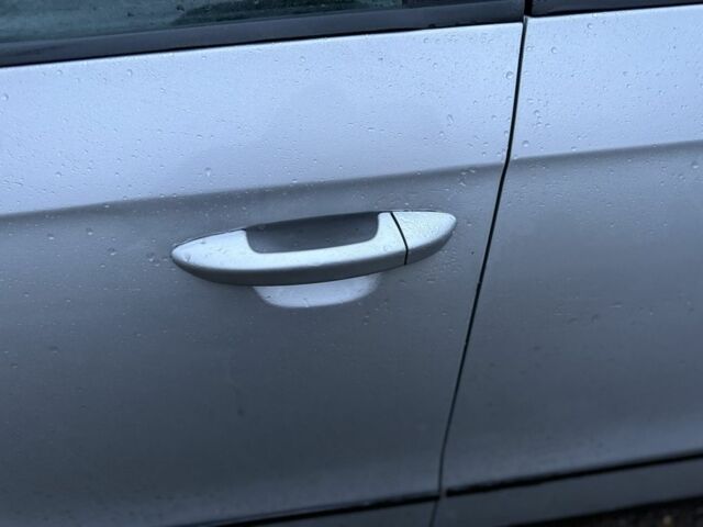 Сірий Фольксваген Пассат Варіант, об'ємом двигуна 2 л та пробігом 300 тис. км за 2950 $, фото 21 на Automoto.ua