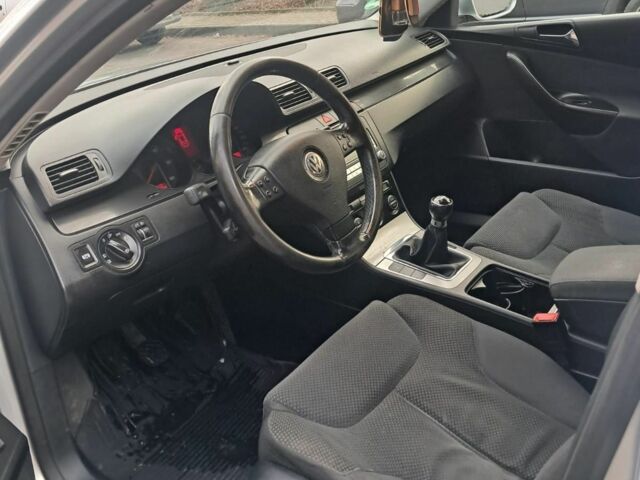 Серый Фольксваген Пассат Вариант, объемом двигателя 2 л и пробегом 344 тыс. км за 2600 $, фото 4 на Automoto.ua