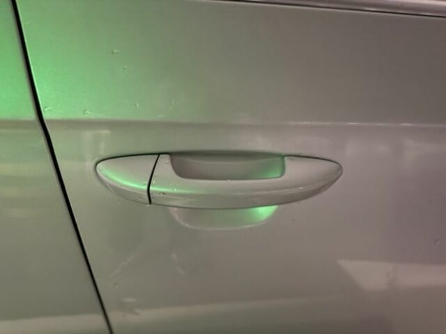 Серый Фольксваген Пассат Вариант, объемом двигателя 2 л и пробегом 300 тыс. км за 3150 $, фото 15 на Automoto.ua