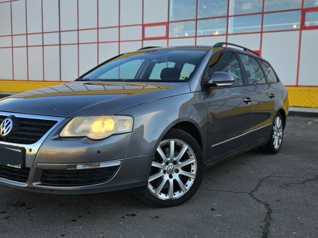 Серый Фольксваген Пассат Вариант, объемом двигателя 2 л и пробегом 314 тыс. км за 2957 $, фото 19 на Automoto.ua