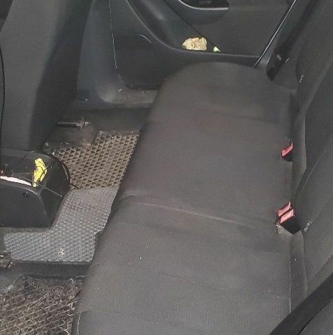 Сірий Фольксваген Пассат Варіант, об'ємом двигуна 2 л та пробігом 275 тис. км за 5500 $, фото 11 на Automoto.ua