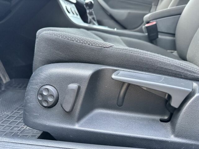 Сірий Фольксваген Пассат Варіант, об'ємом двигуна 2 л та пробігом 278 тис. км за 7800 $, фото 18 на Automoto.ua