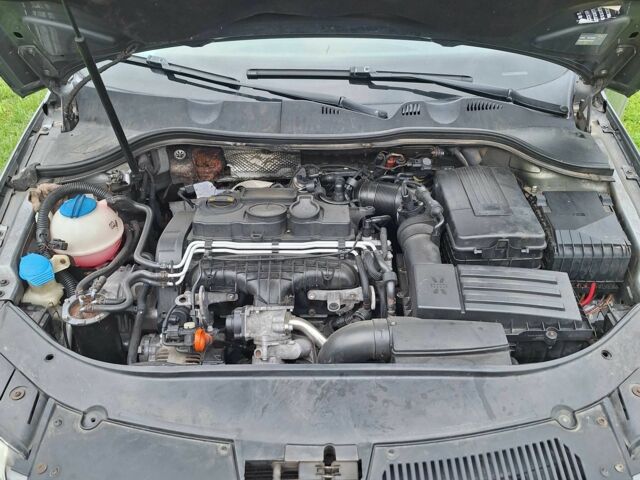 Серый Фольксваген Пассат Вариант, объемом двигателя 2 л и пробегом 349 тыс. км за 6500 $, фото 7 на Automoto.ua