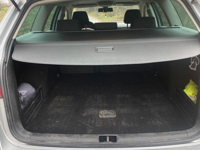 Серый Фольксваген Пассат Вариант, объемом двигателя 2 л и пробегом 299 тыс. км за 2950 $, фото 8 на Automoto.ua