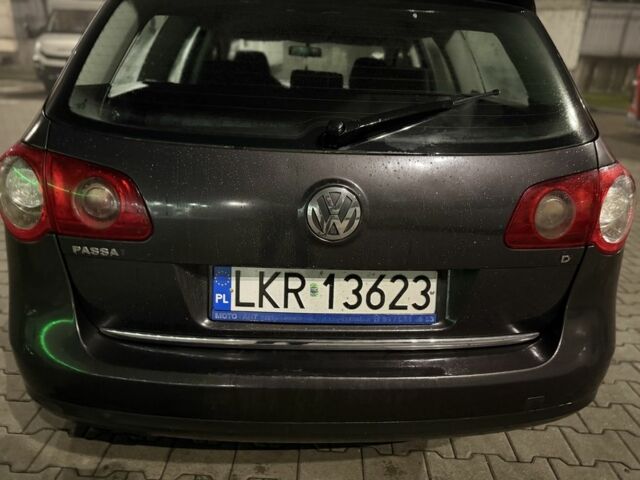 Серый Фольксваген Пассат Вариант, объемом двигателя 1.9 л и пробегом 300 тыс. км за 2950 $, фото 14 на Automoto.ua