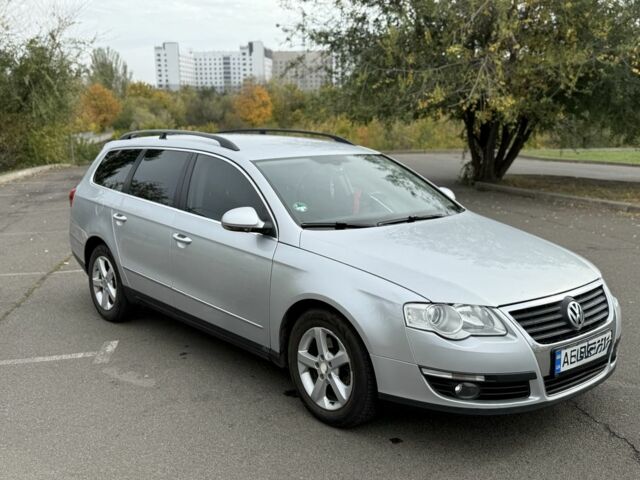 Сірий Фольксваген Пассат Варіант, об'ємом двигуна 2 л та пробігом 284 тис. км за 5200 $, фото 2 на Automoto.ua