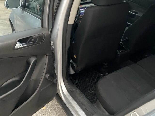 Фольксваген Пассат Варіант 2007 у Хороле на Automoto.ua Сірий Фольксваген Пассат Варіант, об'ємом двигуна 2 л та пробігом 257 тис. км за 3300 $, фото 14 на Automoto.ua