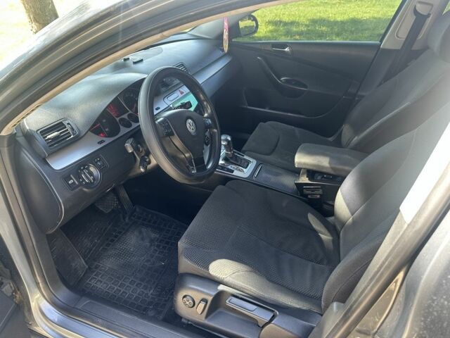 Сірий Фольксваген Пассат Варіант, об'ємом двигуна 2 л та пробігом 449 тис. км за 5300 $, фото 14 на Automoto.ua