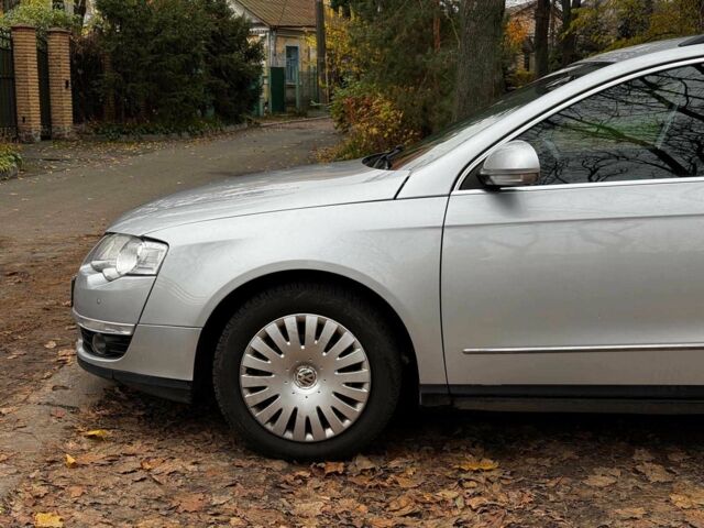 Сірий Фольксваген Пассат Варіант, об'ємом двигуна 1.8 л та пробігом 249 тис. км за 5990 $, фото 10 на Automoto.ua