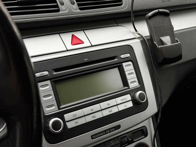 Сірий Фольксваген Пассат Варіант, об'ємом двигуна 1.8 л та пробігом 249 тис. км за 5990 $, фото 19 на Automoto.ua