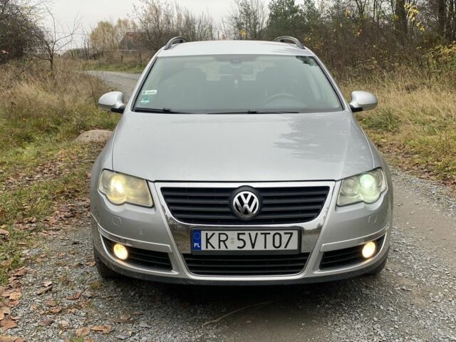 Серый Фольксваген Пассат Вариант, объемом двигателя 2 л и пробегом 299 тыс. км за 2950 $, фото 1 на Automoto.ua