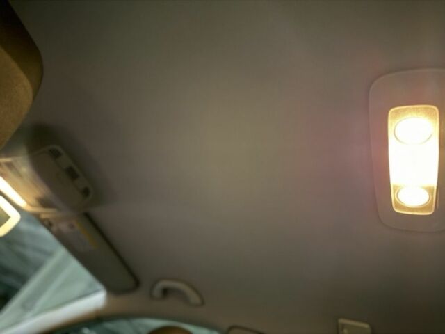 Серый Фольксваген Пассат Вариант, объемом двигателя 2 л и пробегом 300 тыс. км за 3150 $, фото 21 на Automoto.ua