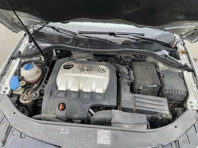 Сірий Фольксваген Пассат Варіант, об'ємом двигуна 2 л та пробігом 335 тис. км за 3499 $, фото 15 на Automoto.ua