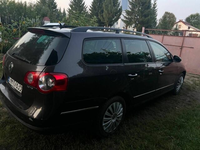 Серый Фольксваген Пассат Вариант, объемом двигателя 2 л и пробегом 370 тыс. км за 2350 $, фото 1 на Automoto.ua