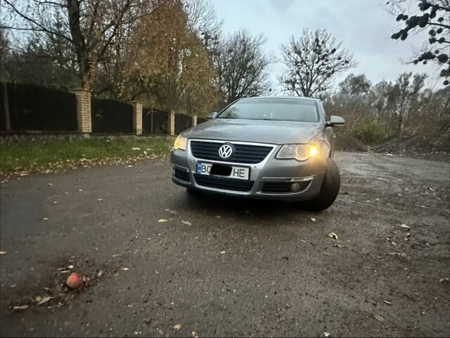 Сірий Фольксваген Пассат Варіант, об'ємом двигуна 2 л та пробігом 449 тис. км за 5300 $, фото 2 на Automoto.ua